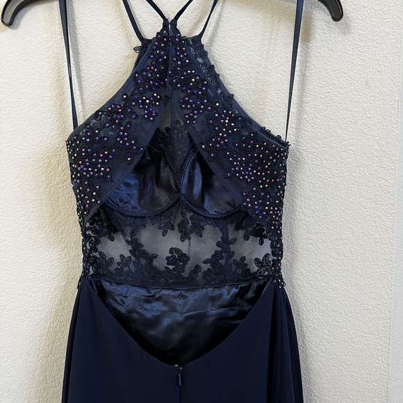 Prom dress - Picture 3 of 6